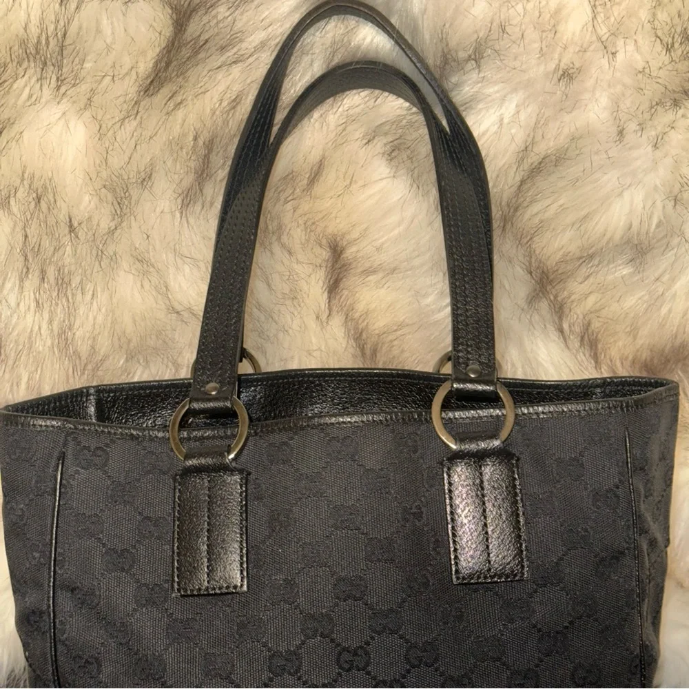 GUCCI BUNDLE Pre-Loved Black Tote + Matching Wallet ๐ - Picture 6 of 16